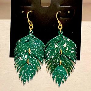 Alfani leave drop earrings dangling green with white speckles NEW